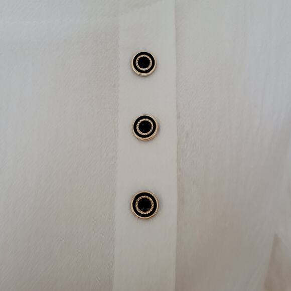 Size 2X Cotton Blend Embroidered White Textured Pullover Short Sleeve Top Blouse - Picture 4 of 15